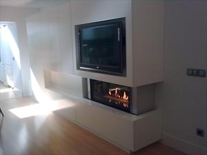 Modelo CHIMENEA CON BANCADA Y TELEVISION